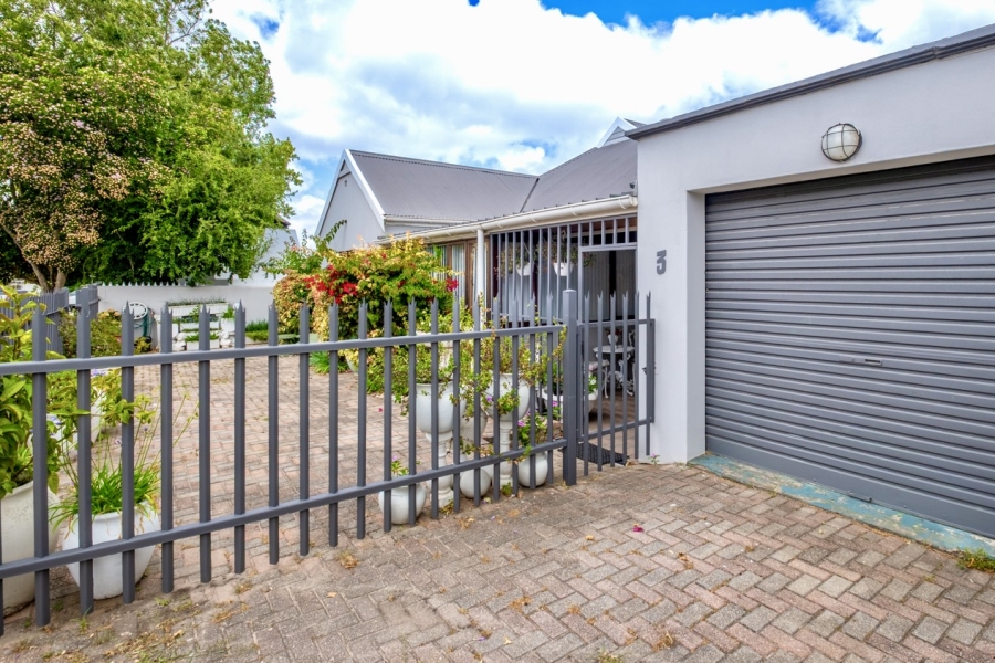 2 Bedroom Property for Sale in King George Park Western Cape
